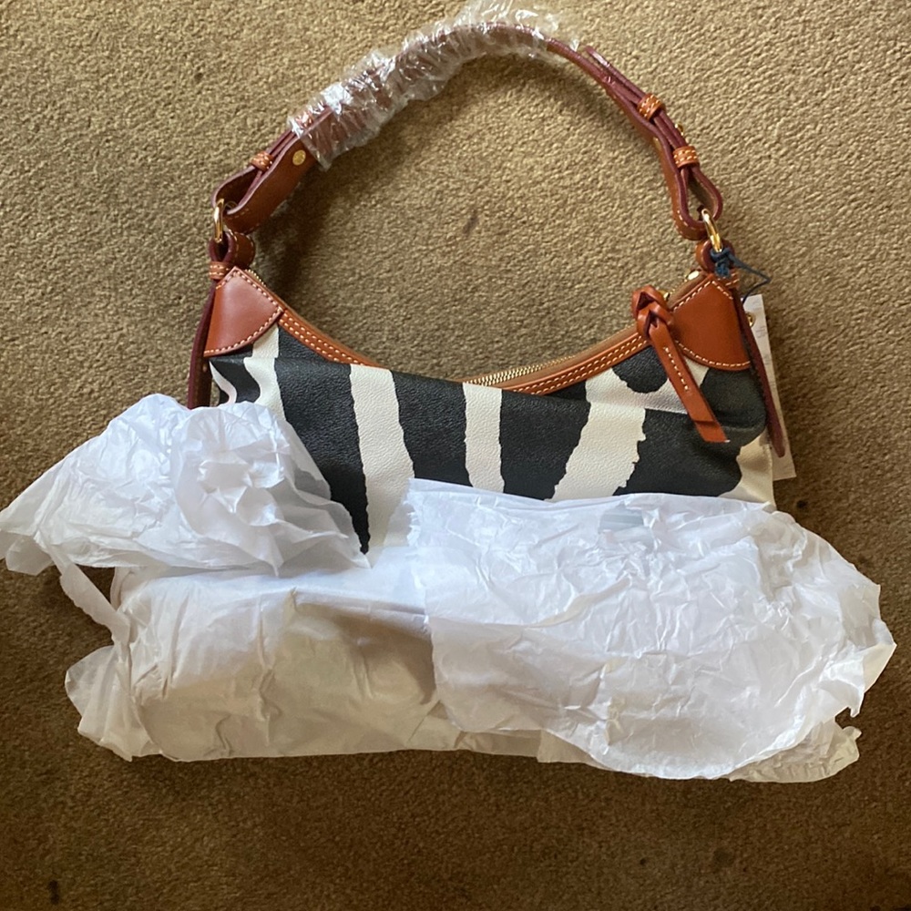 Dooney and Bourke Hand Bag